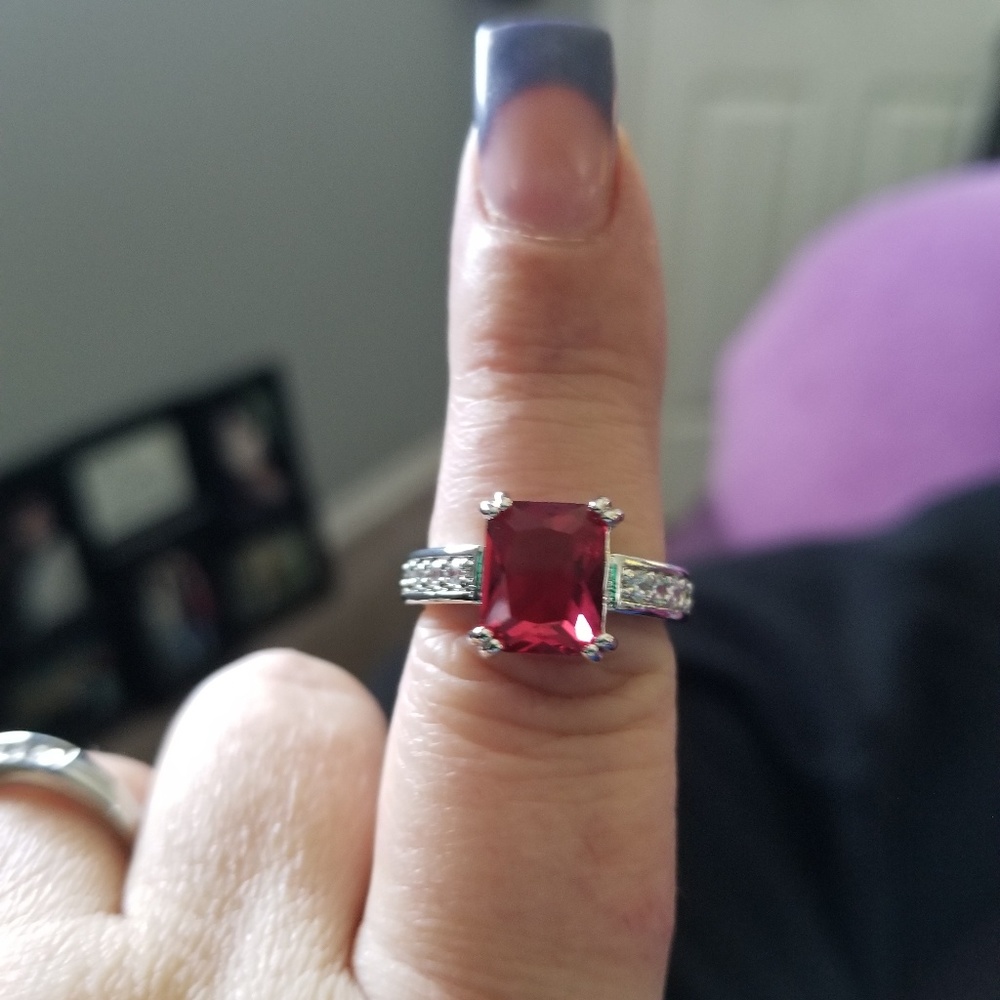 14 k WHITE GOLD 3.58 CT RUBY& DIAMOND RING. SIZE 7